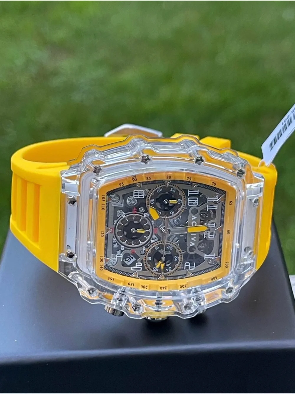 N/A bold yellow